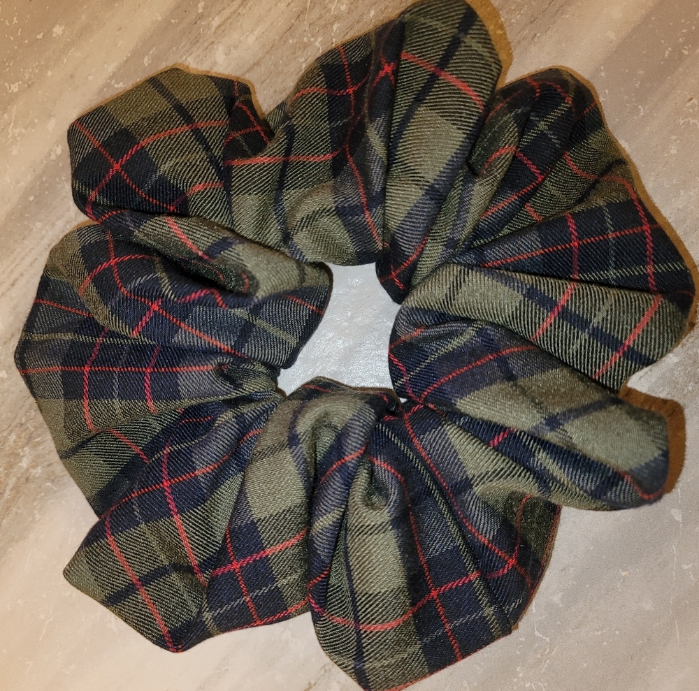 2 for 25! Giant scrunchies